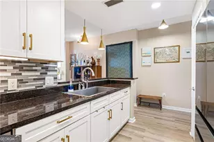 3040 Peachtree Rd NW, Atlanta, GA 30305 - Photo 3