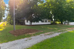 269 Martin Dairy Rd, Milner, GA 30257 - Photo 11