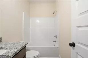 61 Wright St, Lavonia, GA 30553 - Photo 13