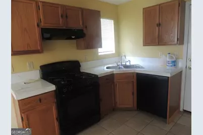 5866 Crescent Ridge Court, Lithonia, GA 30058 - Photo 11