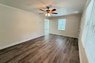 135 Martha St, Winder, GA 30680 - Photo 15