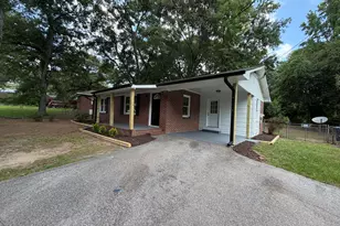 135 Martha St, Winder, GA 30680 - Photo 3