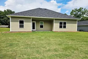 325 Angela Ave, Bowdon, GA 30108 - Photo 11