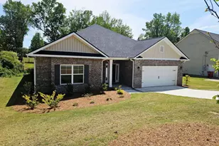 100 Scarlett Pl Dr, Bowdon, GA 30108 - Photo 1
