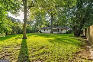413 Davis Dr, Centerville, GA 31028 - Photo 3