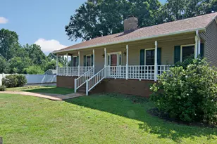 108 Windy Point N, Townville, SC 29689 - Photo 3