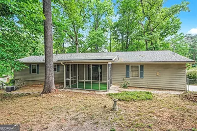 3642 Rainbow Circle SW, Snellville, GA 30039 - Photo 5