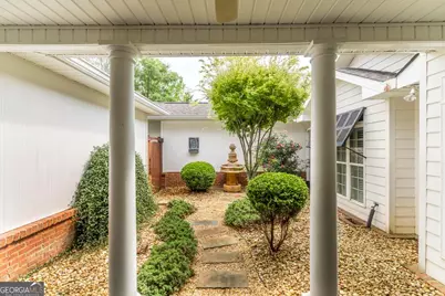 856 Tufthunter, Macon, GA 31210 - Photo 35