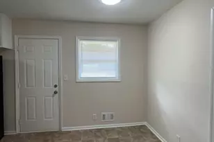 1430 High Meadow Dr, Stone Mountain, GA 30083 - Photo 5