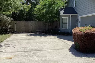 365 Creekside Dr, Saint Marys, GA 31558 - Photo 3