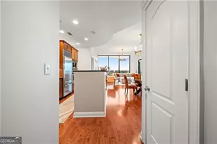 2828 Peachtree Rd NE, Atlanta, GA 30305 - Photo 17