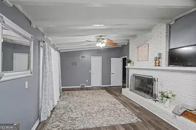 221 S College Street, Metter, GA 30439 - Photo 13