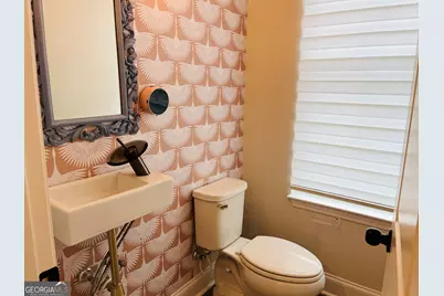 2635 Creekside Drive NW, Atlanta, GA 30318 - Photo 17