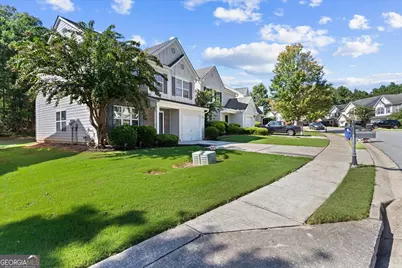9517 Lakeview Road, Union City, GA 30291 - Photo 5