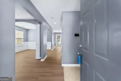 9517 Lakeview Road, Union City, GA 30291 - Photo 7