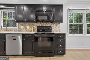 4854 Springfield Dr, Dunwoody, GA 30338 - Photo 19