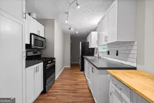 21 Barberry Dr, Newnan, GA 30265 - Photo 7