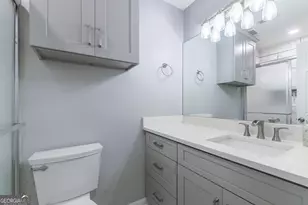 1022 Oaks Pkwy SE, Smyrna, GA 30082 - Photo 9