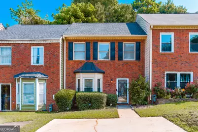 1022 Oaks Parkway SE, Smyrna, GA 30082 - Photo 1