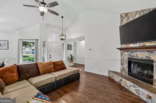 312 E Hallowes Dr, Saint Marys, GA 31558 - Photo 7