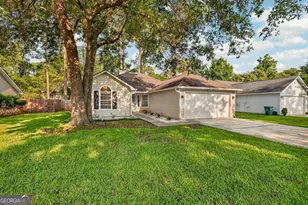 312 E Hallowes Dr, Saint Marys, GA 31558 - Photo 3