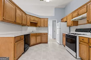 2510 Ft Daniels Dr, Dacula, GA 30019 - Photo 11