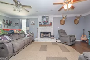 138 Mills Cir, Byron, GA 31008 - Photo 7