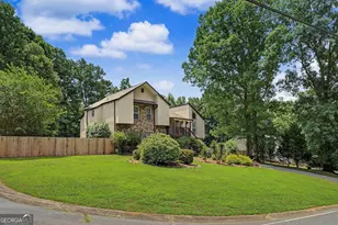 154 W Putnam Ferry Rd, Woodstock, GA 30189 - Photo 3