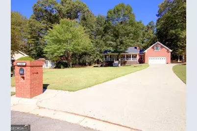 1305 Fontainebleau Court NE, Lawrenceville, GA 30043 - Photo 3