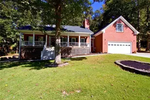 1305 Fontainebleau Ct NE, Lawrenceville, GA 30043 - Photo 5