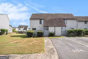 254 Country Club Dr, Jonesboro, GA 30238 - Photo 1