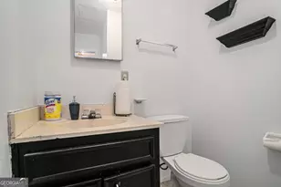 254 Country Club Dr, Jonesboro, GA 30238 - Photo 11