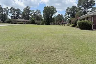 142 Lakewood Dr, Blakely, GA 39823 - Photo 3