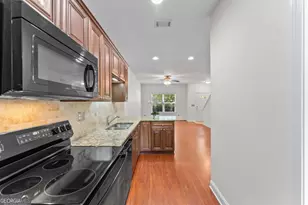 1370 Binghampton Cir, Bogart, GA 30622 - Photo 7