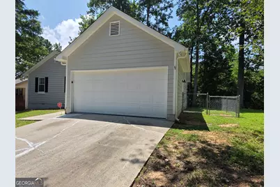 232 Hampton Drive, Dallas, GA 30132 - Photo 3