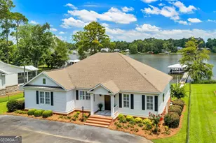 387 Smoak Bridge Cir, Warwick, GA 31796 - Photo 1