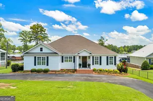387 Smoak Bridge Cir, Warwick, GA 31796 - Photo 5