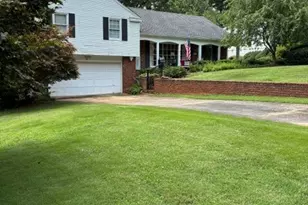 645 Patrick Pl, Sandy Springs, GA 30328 - Photo 3