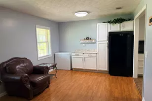 231 Auburn St, Baxley, GA 31513 - Photo 15