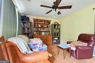 2959 Bobolink Dr, Rex, GA 30273 - Photo 3