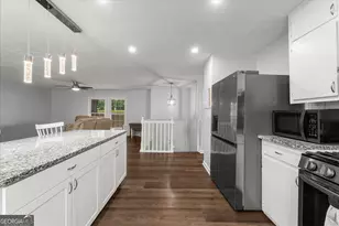 177 Norton Cir, Carrollton, GA 30117 - Photo 9