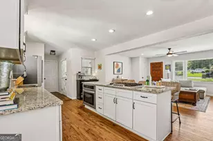 2410 Arrow Cir, Atlanta, GA 30341 - Photo 9