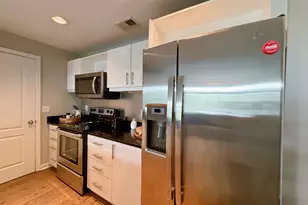 390 17th Street NW, Atlanta, GA 30363 - Photo 17