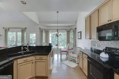 6440 Deep Woods Court, Flowery Branch, GA 30542 - Photo 19