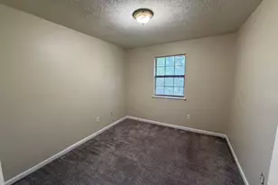 4682 Big Valley Ct, Stone Mountain, GA 30083 - Photo 5