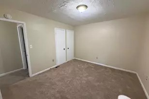 4682 Big Valley Ct, Stone Mountain, GA 30083 - Photo 7
