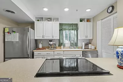 227 Shakespeare Drive #302, Clayton, GA 30525 - Photo 5