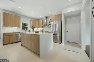 7155 Fawn Lake Dr, Alpharetta, GA 30005 - Photo 17