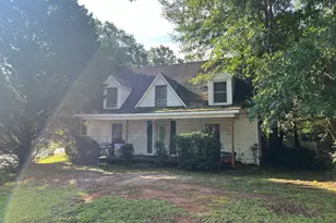 255 Pylant St, Senoia, GA 30276 - Photo 1