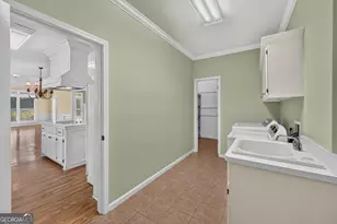 12610 Oxfordshire Ct, Johns Creek, GA 30005 - Photo 11